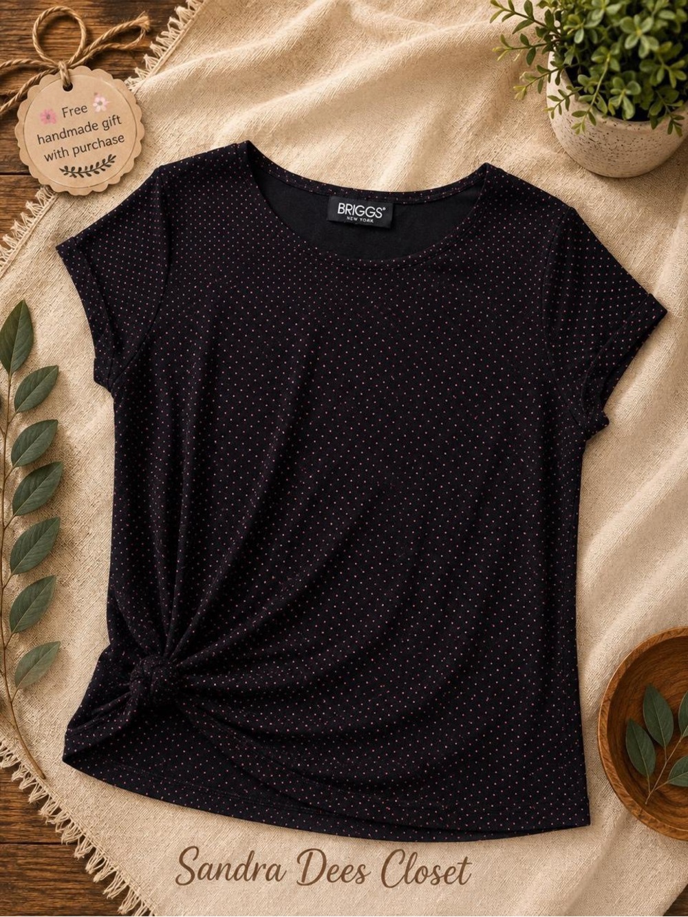 Briggs New York Black Short Sleeve Knot Hem Top with Tiny White Dot